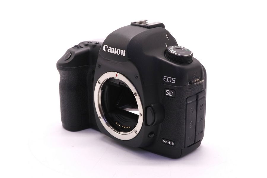 Canon EOS 5D Mark II body (пробег 9235 кадров)