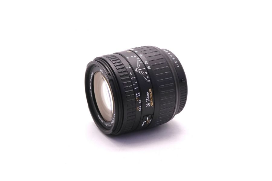 Sigma 28-135mm f/3.8-5.6 Aspherical IF Macro for Pentax K