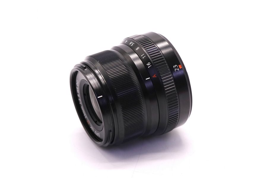 Широкоугольный объектив Fujifilm XF 23mm F2 R WR
