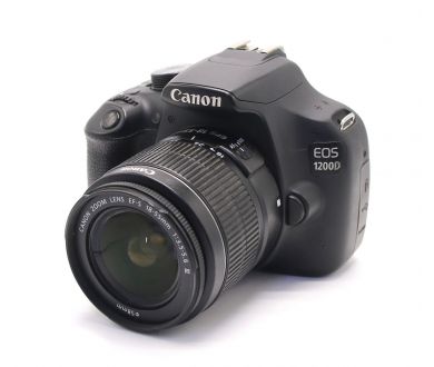 Canon EOS 1200D kit (пробег 30425 кадров)