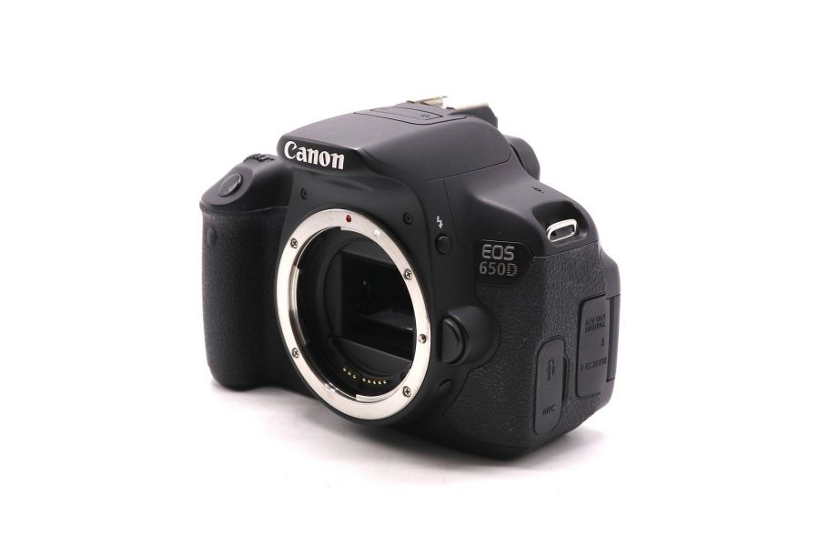 Canon EOS 650D body (пробег 6730 кадров)