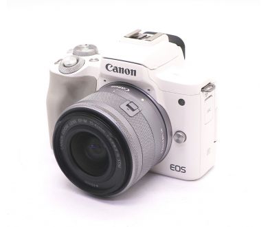 Фотоаппарат Canon EOS M50 kit (пробег 14795 кадров)
