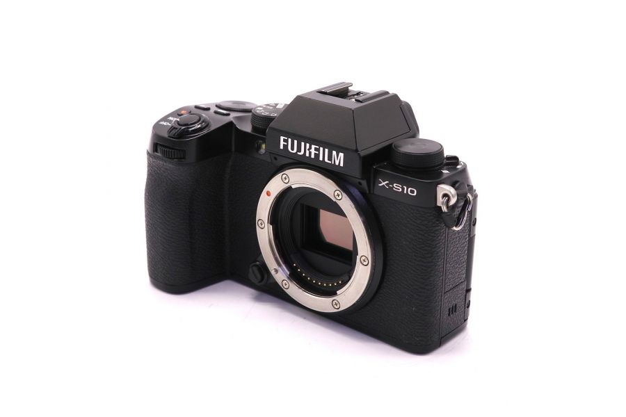 Камера Fujifilm X-S10 body (пробег 13000 кадров)