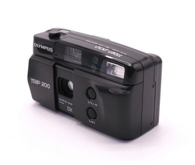 Компактная пленочная камера Olympus Trip 200