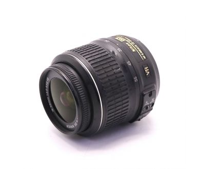 Объектив Nikon 18-55mm f/3.5-5.6G AF-S VR для DX Nikkor