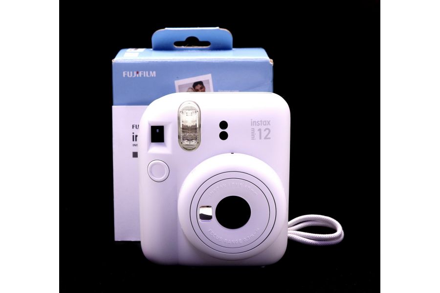 Fujifilm Instax Mini 12 white в упаковке