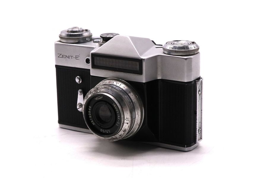 Фотоаппарат Зенит Е с объективом Индустар-50