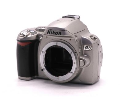 Фотокамера Nikon D40 body (пробег 21425 кадров)