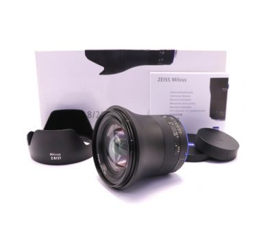 Объектив Zeiss Milvus 21mm f/2.8 ZE в упаковке