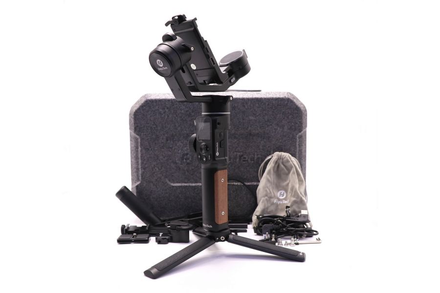 Трехосевой стабилизатор FeiyuTech AK2000S