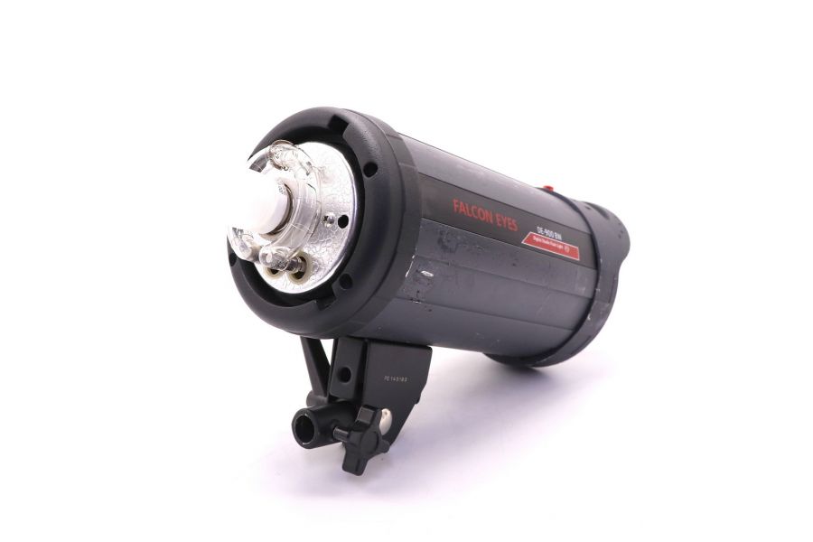 Студийная вспышка Falcon Eyes DE-900 BW