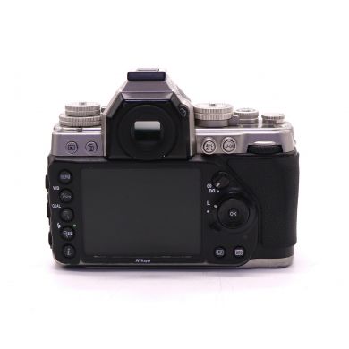 Nikon Df body в упаковке (пробег 218045 кадров)