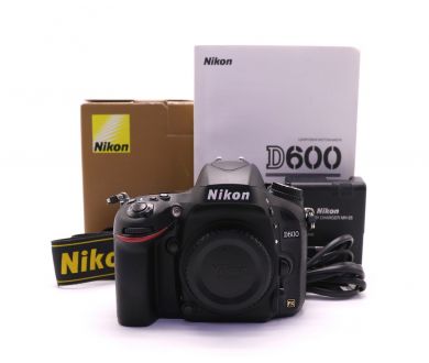 Nikon D600 body в упаковке (пробег 27730 кадров)