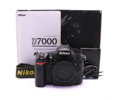 Nikon D7000 body в упаковке (пробег 453700 кадров)