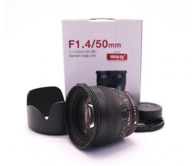 Объектив Samyang 50mm f/1.4 AS UMC Pentax K в упаковке