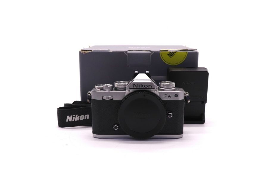 Камера Nikon Z FC body в упаковке (пробег 1130 кадров)