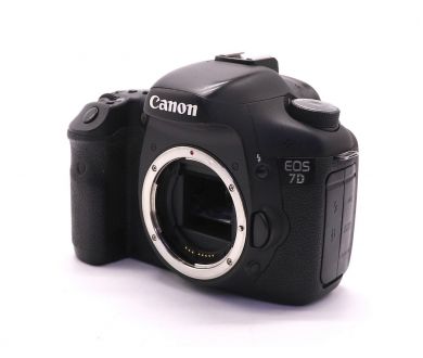 Фотокамера Canon EOS 7D body (пробег 86100 кадров)