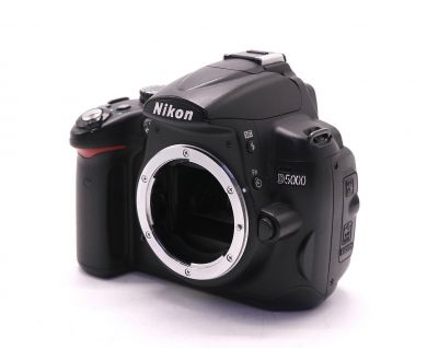 Фотокамера Nikon D5000 body (пробег 10270 кадров)
