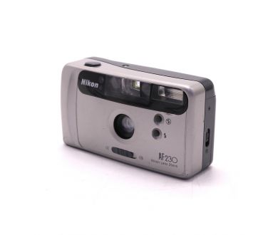 Винтажная плёночная компактная камера Nikon AF230