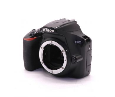 Камера Nikon D3500 body (пробег 147650 кадров)