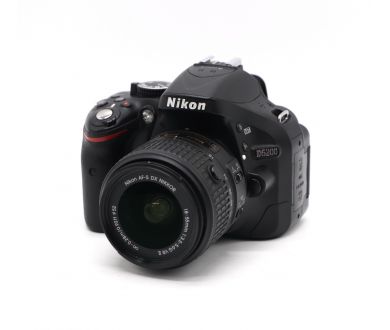 Фотокамера Nikon D5200 kit (пробег 22165 кадров)