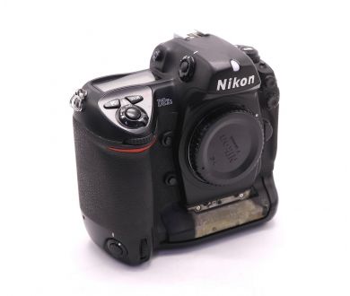 Камера Nikon D2Xs body (пробег 27055 кадров)