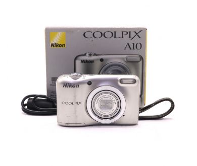 Компактная камера Nikon Coolpix A10 в упаковке 