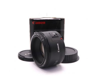 Стандартный Canon EF 50mm f/1.8 II в упаковке