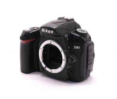 Nikon D90 body (пробег 94355 кадров)