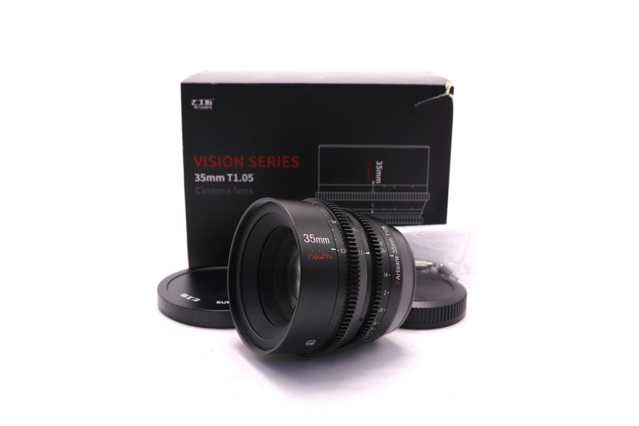 Объектив 7artisans 35mm T1.05 EOS-R в упаковке