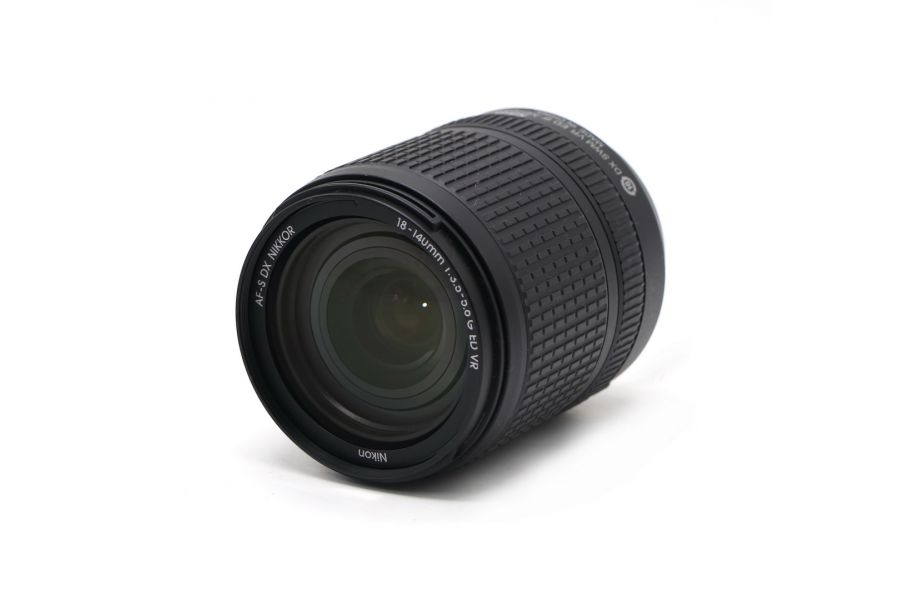 Объектив Nikon 18-140mm f/3.5-5.6G ED AF-S VR DX Zoom-Nikkor