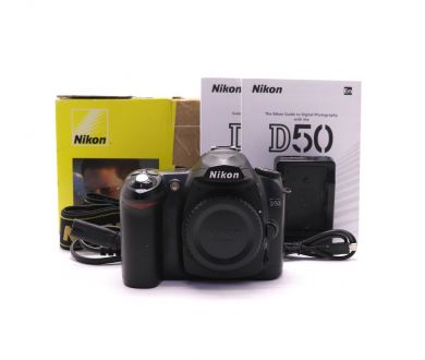Nikon D50 body в упаковке (пробег 27390 кадров)