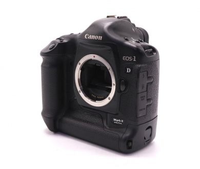 Canon EOS 1D Mark II body (пробег 56150 кадров)