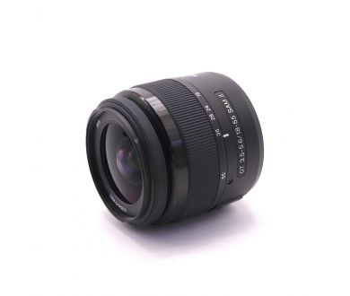 Объектив Sony DT 18-55mm f/3.5-5.6 SAM II SAL18552