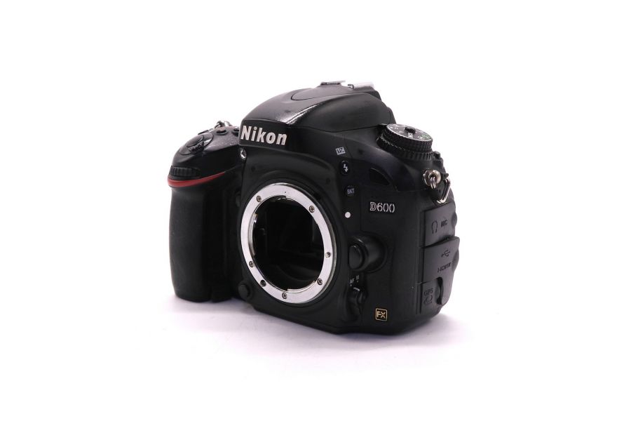 Фотокамера Nikon D600 body (пробег 506605 кадров)