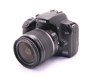 Камера Canon EOS 1000D kit (пробег 17240 кадров)