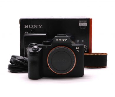 Sony A7II ILCE-7M2 body в упаковке (пробег 5390 кадров)