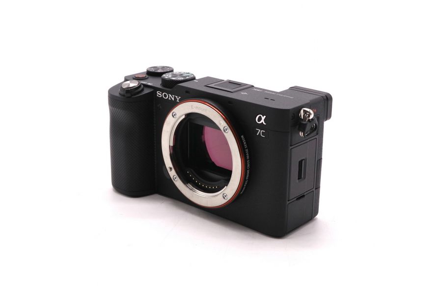 Фоткоамера Sony Alpha ILCE-7C body (пробег 260 кадров)