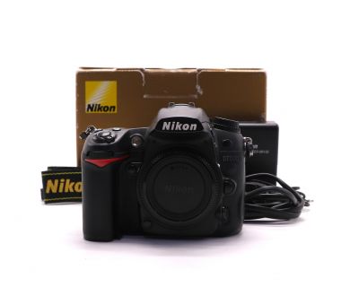 Nikon D7000 body в упаковке (пробег 102700 кадров)