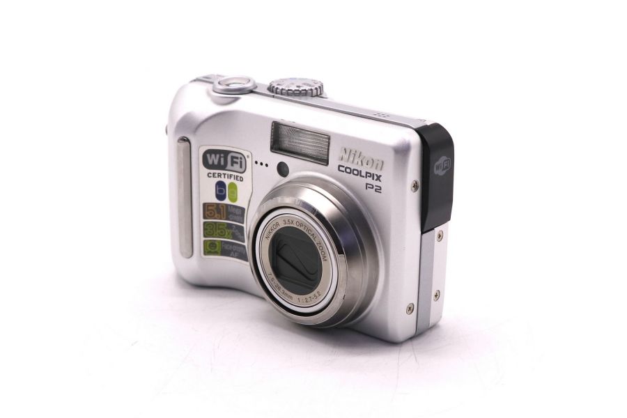 Компактная цифровая камера Nikon Coolpix P2