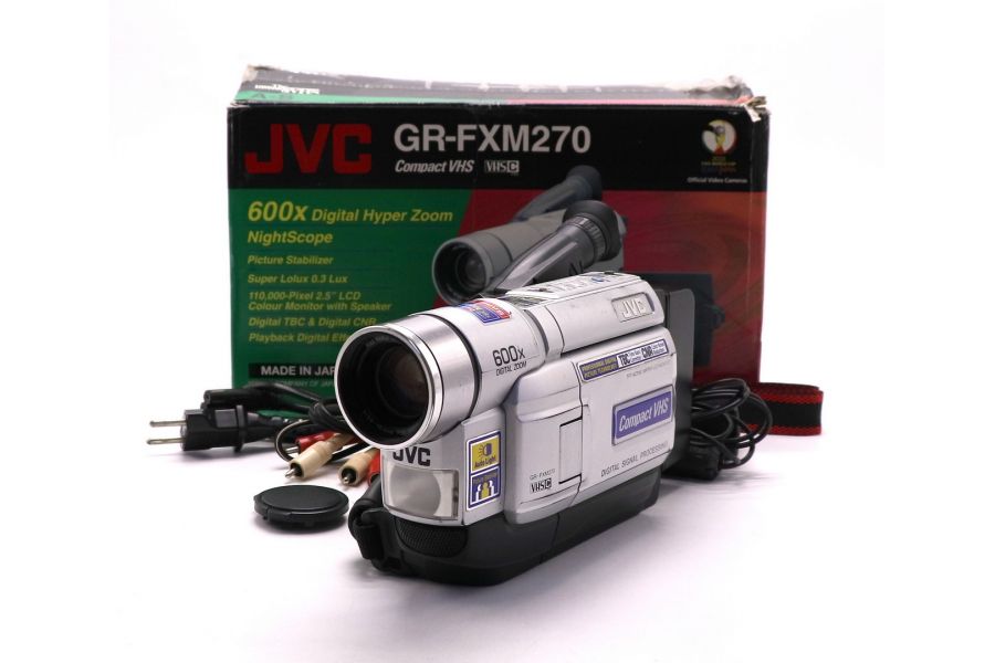 Аналоговая видеокамера JVC GR-FXM270 в упаковке
