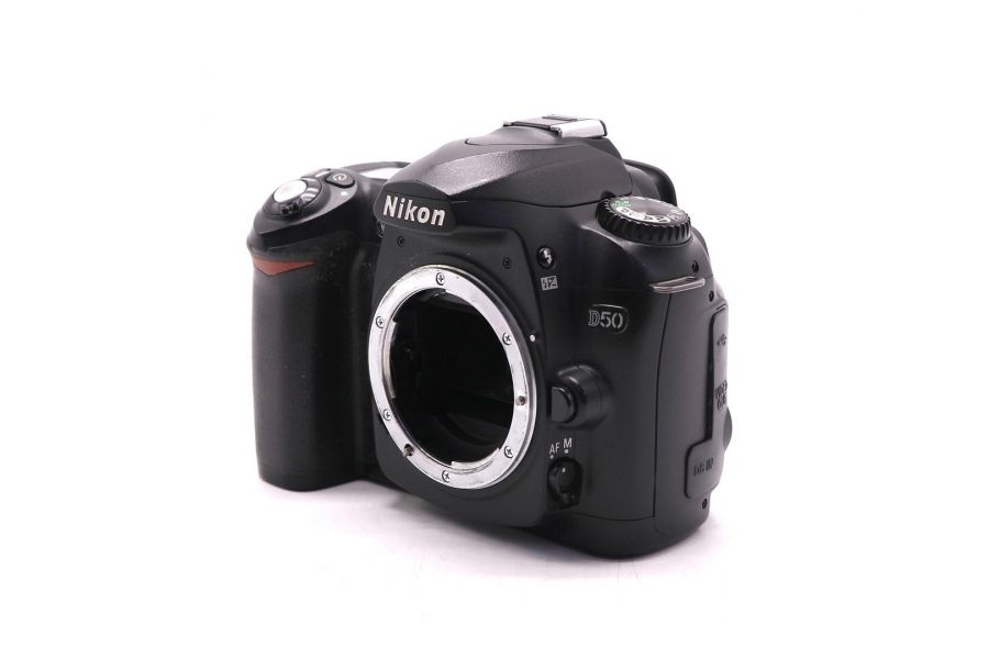 Фотоаппарат Nikon D50 body (пробег 19000 кадров)