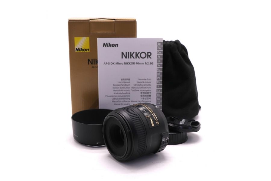 Nikon 40mm f/2.8G AF-S DX Micro Nikkor в упаковке