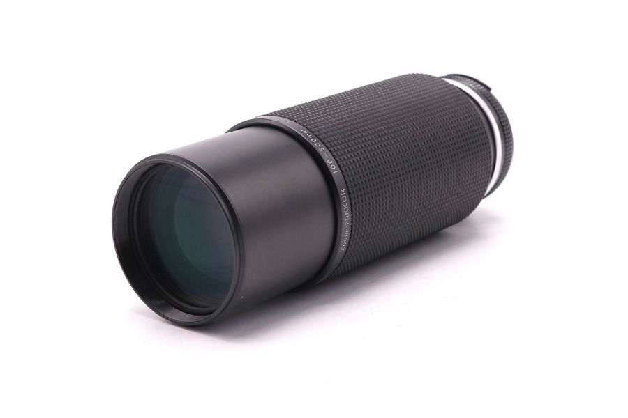 Объектив Nikon 100-300mm f/5.6 Zoom Nikkor