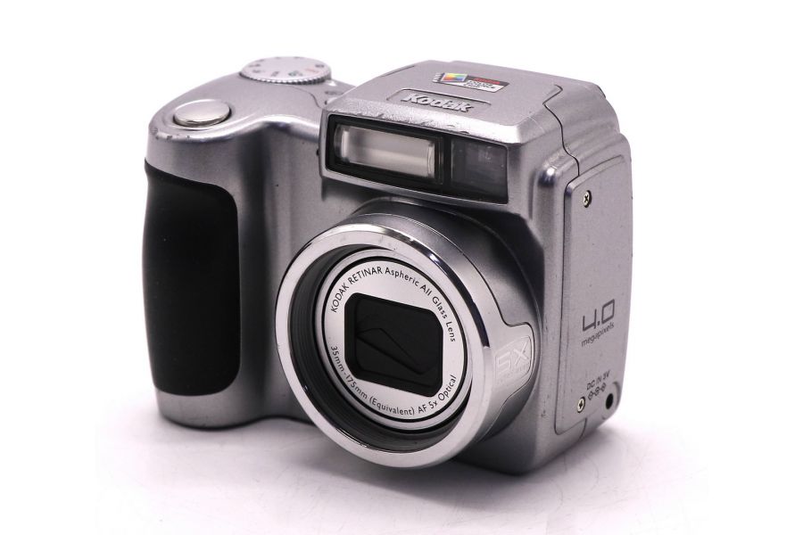 Kомпактная цифровая камера Kodak EasyShare Z700