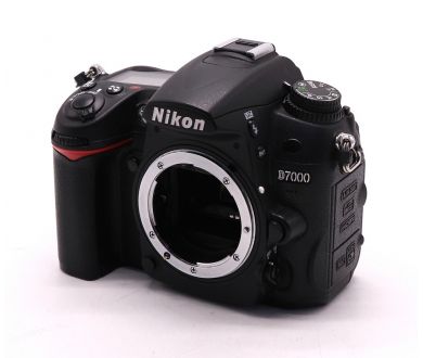Фотокамера Nikon D7000 body (пробег 19056 кадров)