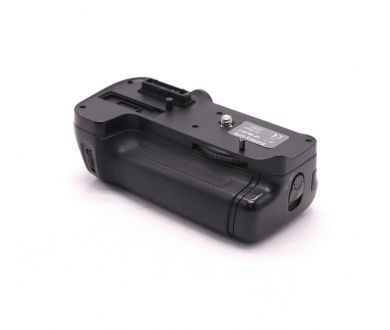 Батарейная ручка MB-D11 для камеры Nikon D7000