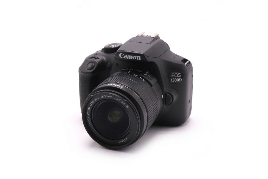 Фотоаппарат Canon EOS 1300D kit (пробег 10 кадров)