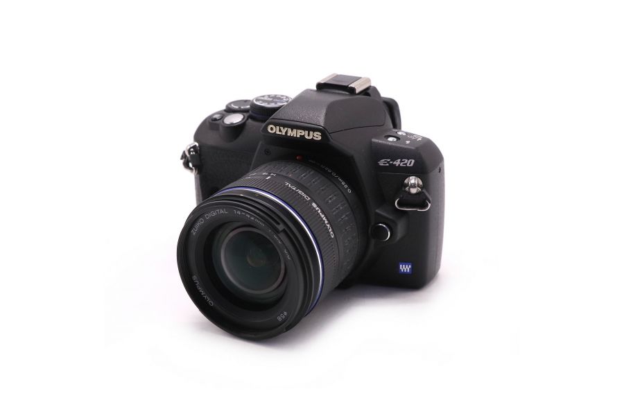 Фотокамера Olympus E-420 kit (пробег 29235 кадров)