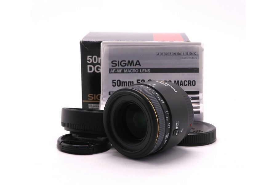 Sigma AF 50mm f/2.8 EX DG Macro Sony A в упаковке